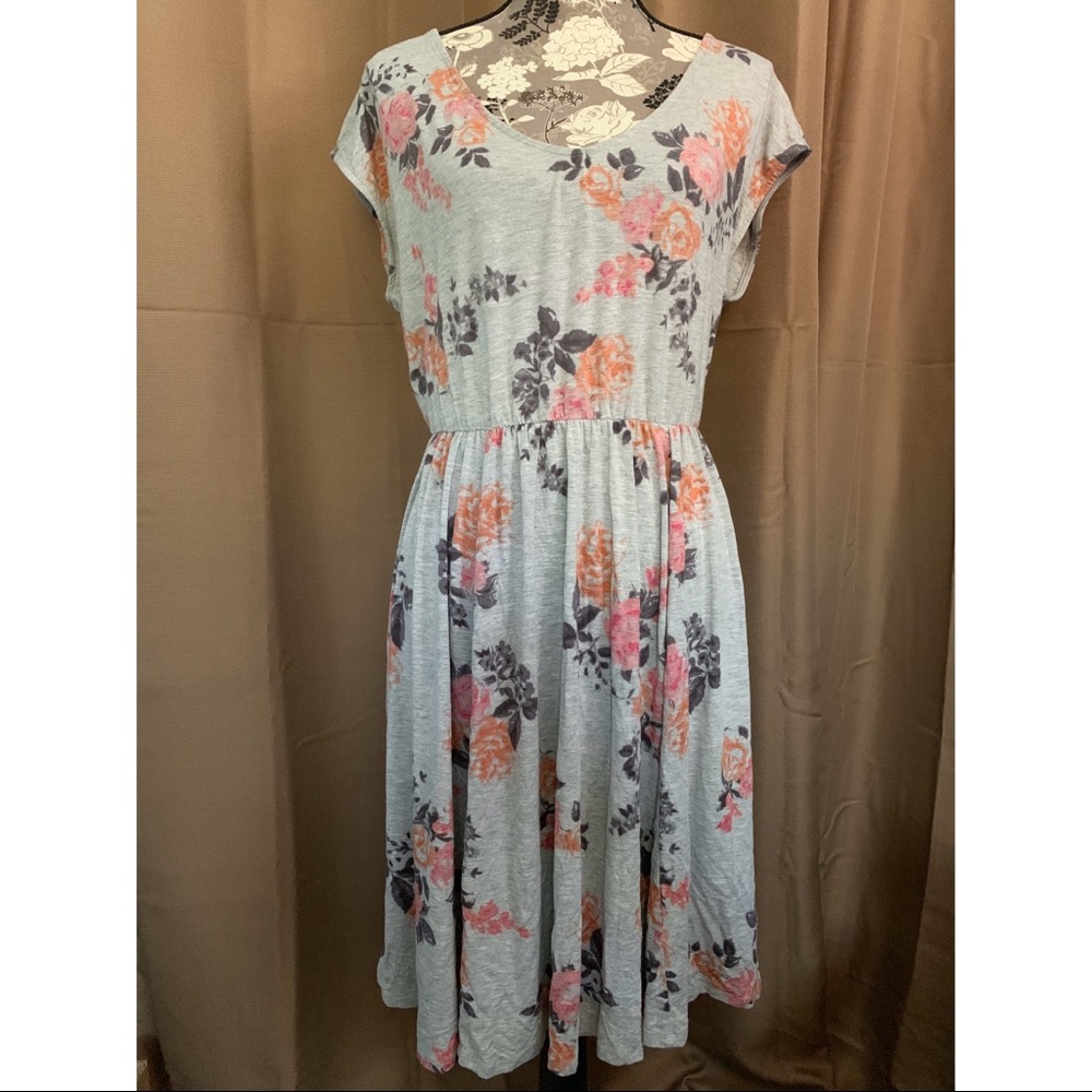 Torrid gray floral jersey dress plus size 1 EUC